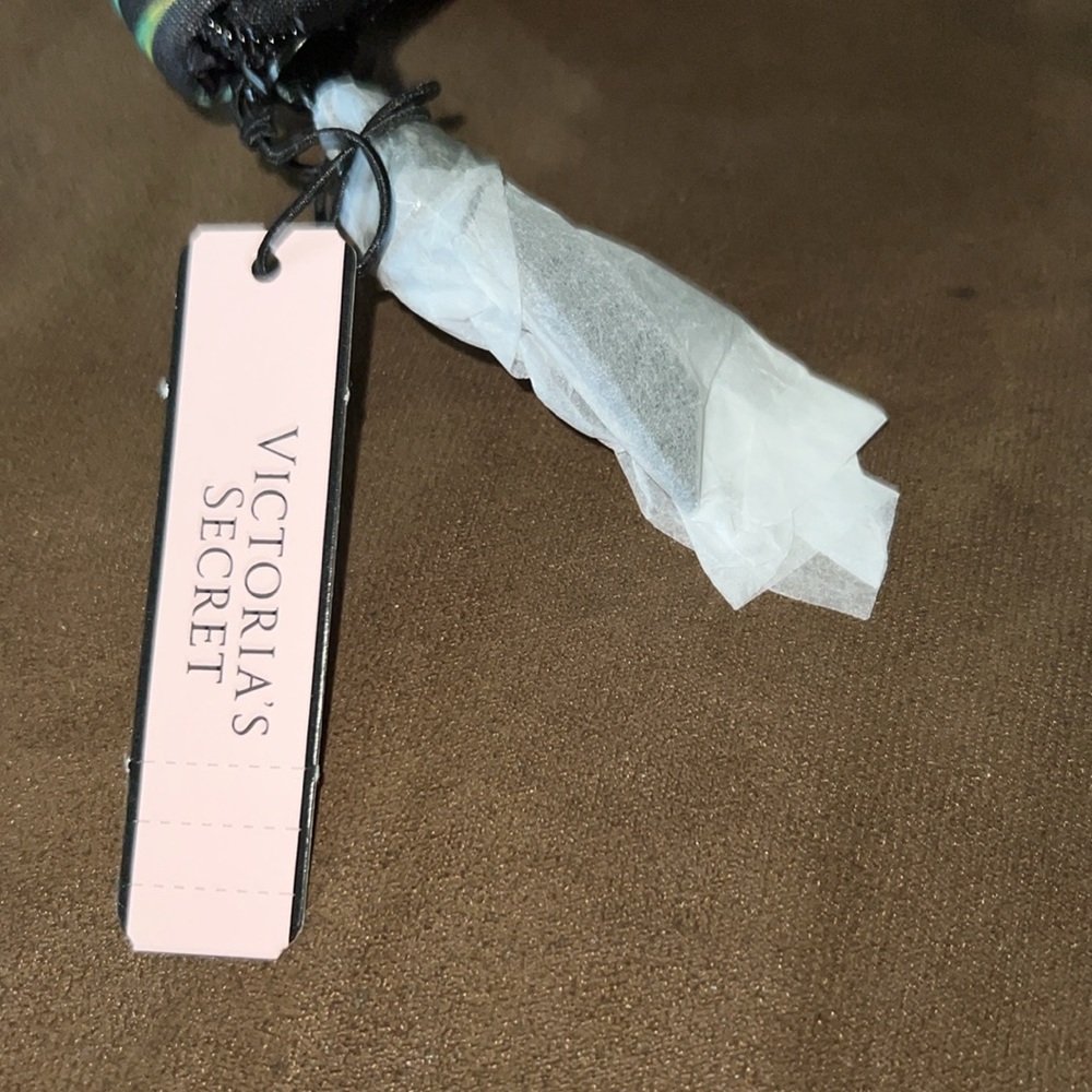 NWT Victoria’s Secret Tote Bag - Picture 9 of 11